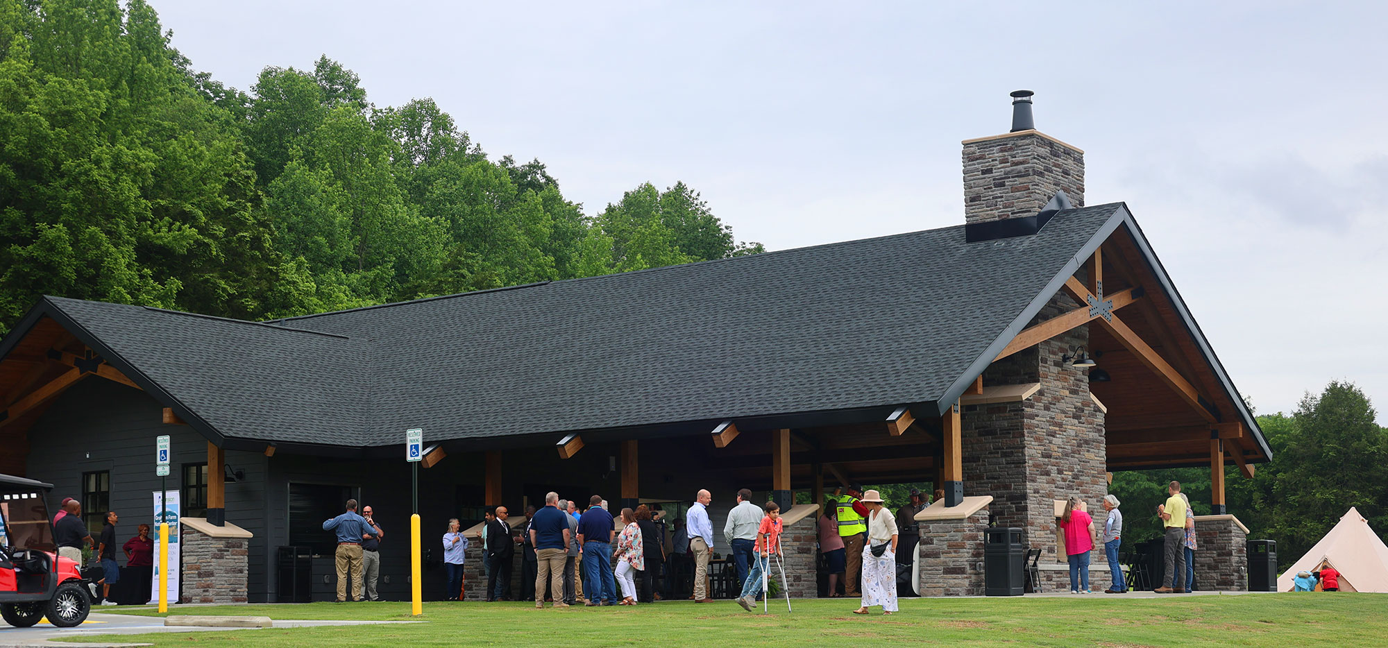 Pavilion-at-the-Graham-Farm-and-Nature-Center